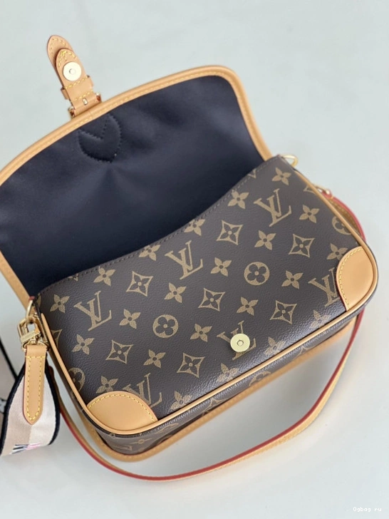 VUITTON LOUIS Nano Diane 0715